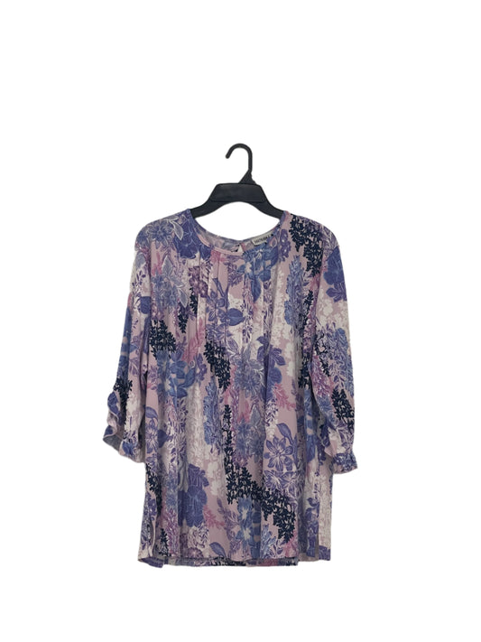 Plus Size Top Pretty Floral in Pink and Purple